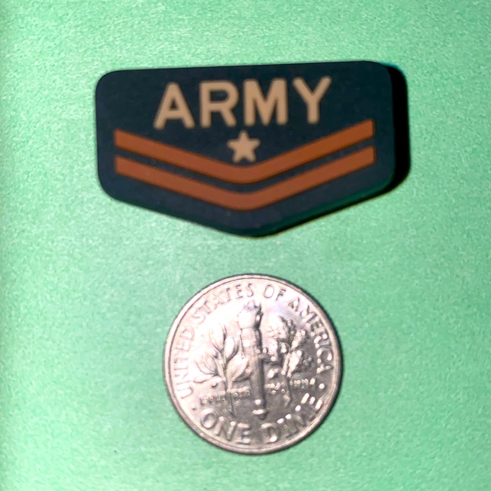 (10 for $15) US Army Insignia Crocs Shoe Charms